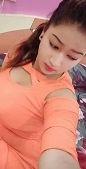 Geeta, VIP call girl in Mumbai